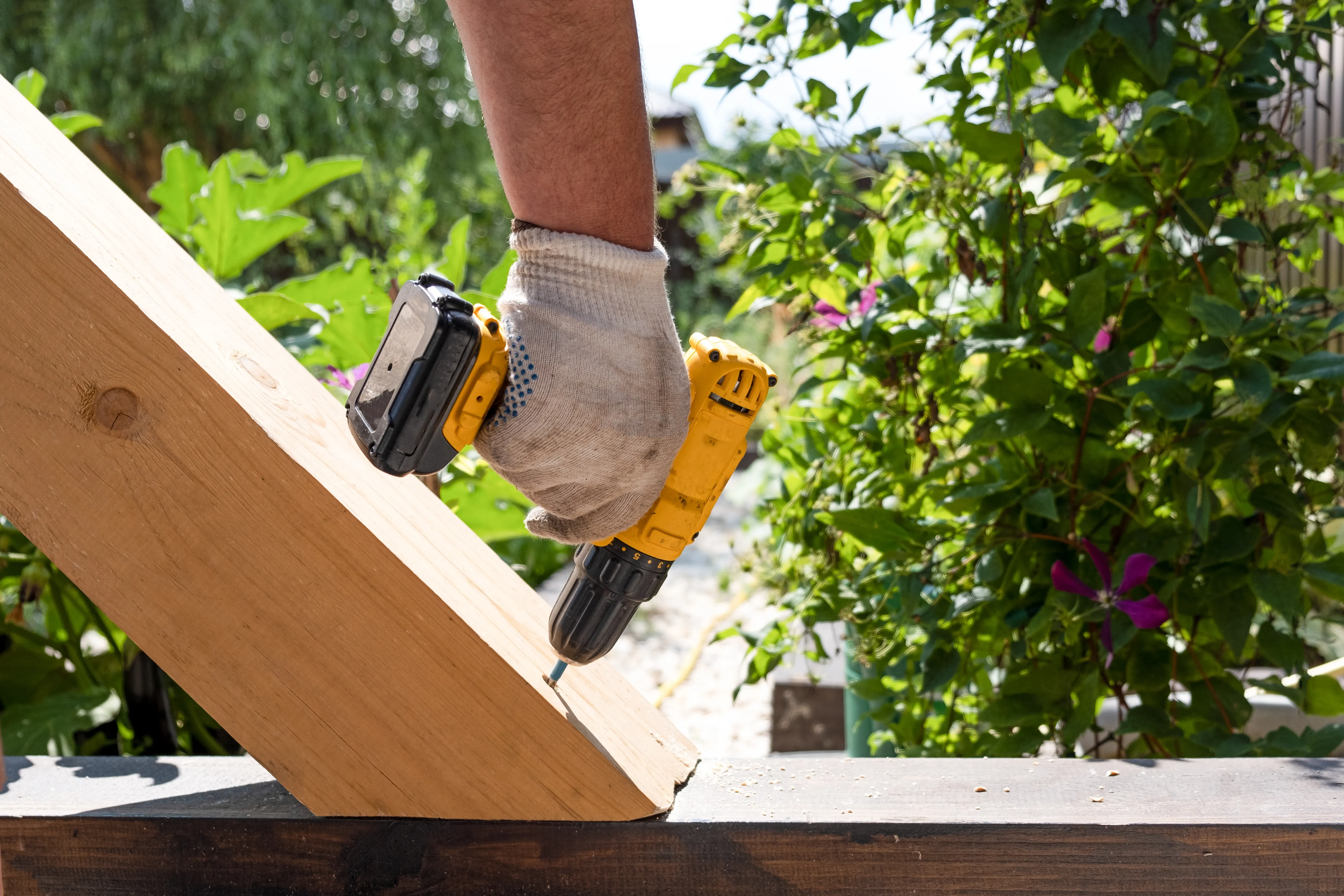 Deck construction Massachusetts — Future Roofing